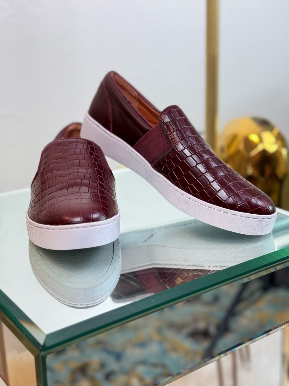 Vionic Dark Wine Croc Leather Sneakers/Dark Academia Polished Preppy Chic/8.5 - Picture 3 of 9